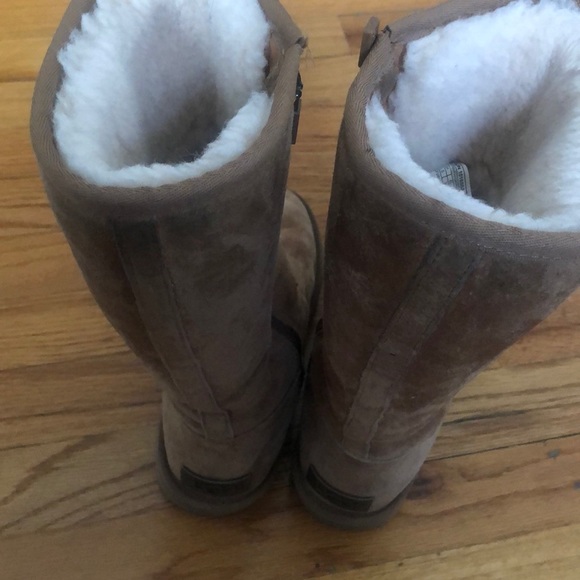 💯 Ugg boots - Picture 2 of 6